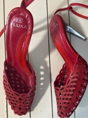 Vintage y2k Fluxa Red Leather Kitten Heels